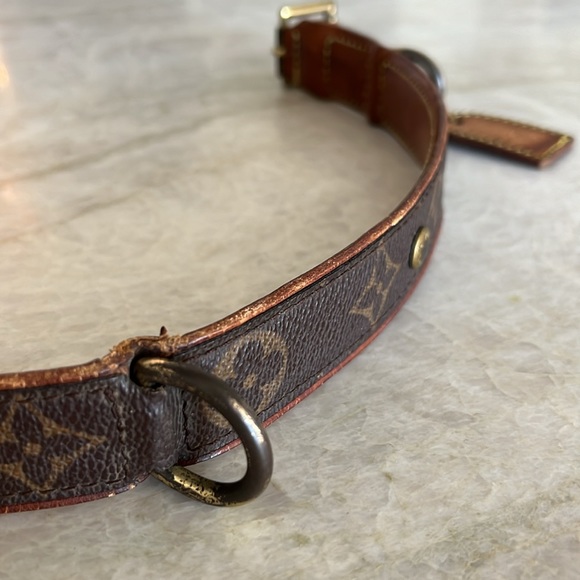 LOUIS VUITTON ✨ Authentic Vintage LV leather dog collar with tag. - Picture 9 of 11